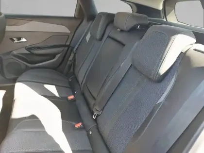 Photo 11 Peugeot 308  SW PureTech 130ch S&S BVM6