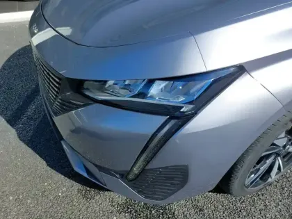 Photo 15 Peugeot 308  SW PureTech 130ch S&S BVM6