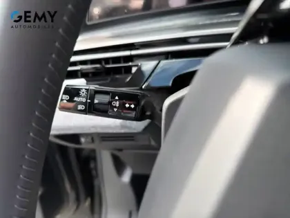 Photo 13 Peugeot 3008  Electrique 210 ch 73 kWh