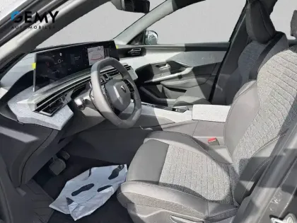 Photo 8 Peugeot 3008  Electrique 210 ch 73 kWh
