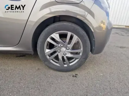 Photo 10 Peugeot 208  PureTech 100 S&S BVM6