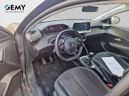 Photo 8 Peugeot 208  PureTech 100 S&S BVM6