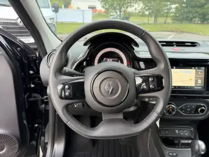 Photo 25 Renault Twingo  III E-Tech