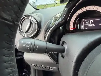 Photo 15 Renault Twingo  III E-Tech