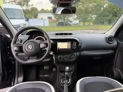 Photo 7 Renault Twingo  III E-Tech