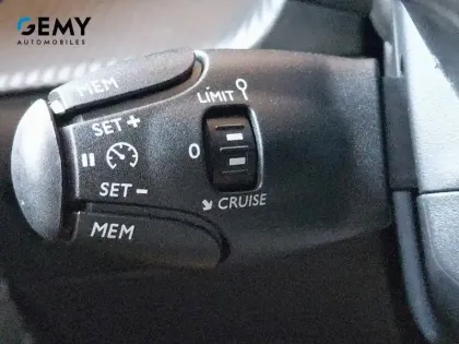 Photo 20 Peugeot 2008  Electrique 156 ch 54 kWh