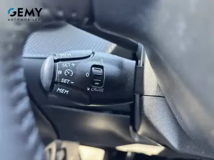 Photo 19 Peugeot 208  100 S&S BVM6