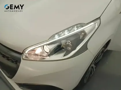 Photo 15 Peugeot 208  PureTech 110ch S&S EAT6