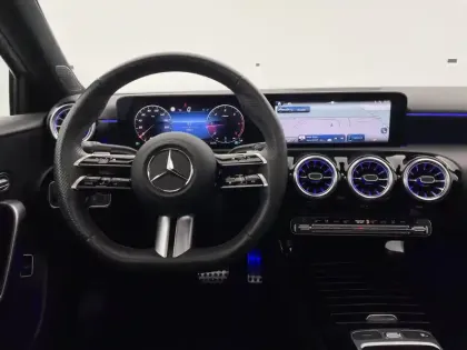 Photo 21 Mercedes Classe A  200 d 8G-DCT