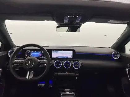 Photo 25 Mercedes Classe A  200 d 8G-DCT