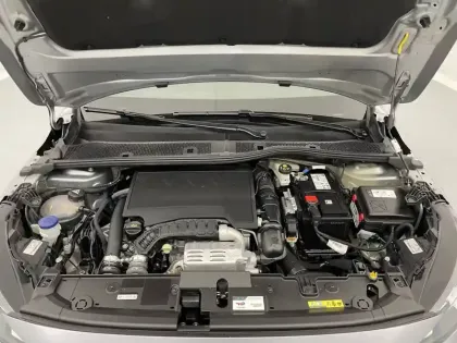 Photo 24 Peugeot 208  PureTech 100 S&S BVM6