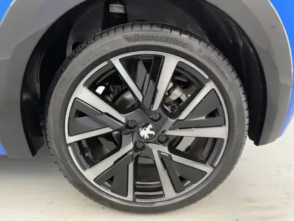 Photo 15 Peugeot 208  PureTech 100 S&S BVM6