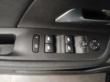 Photo 26 Opel Mokka  Electrique 136 ch & Batterie 50 kWh
