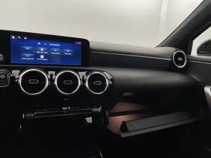 Photo 28 Mercedes Classe A  250 e 8G-DCT