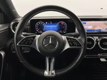Photo 22 Mercedes Classe A  250 e 8G-DCT