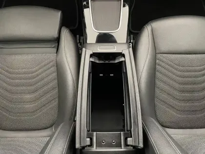 Photo 26 Mercedes Classe A  250 e 8G-DCT