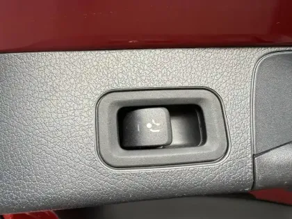 Photo 21 Mercedes GLB  200 d 8G-DCT