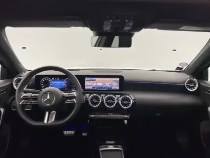 Photo 25 Mercedes Classe A  180 7G-DCT