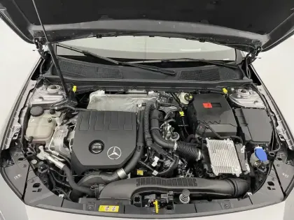 Photo 19 Mercedes Classe A  180 7G-DCT