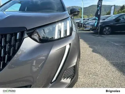 Photo 36 Peugeot 2008  PureTech 130 S&S BVM6