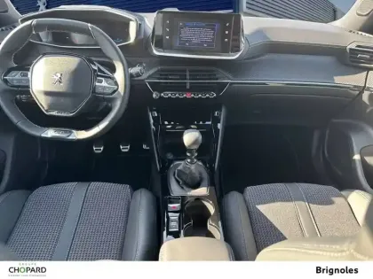 Photo 12 Peugeot 2008  PureTech 130 S&S BVM6