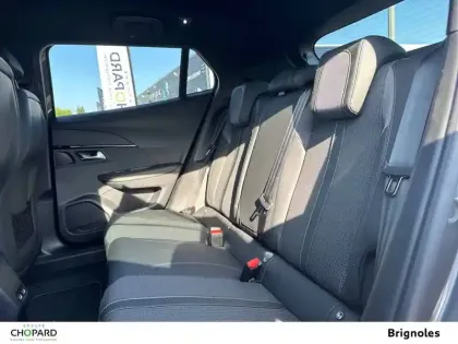 Photo 7 Peugeot 2008  PureTech 130 S&S BVM6