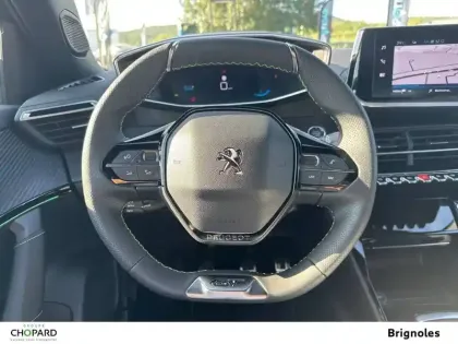 Photo 30 Peugeot 2008  PureTech 130 S&S BVM6