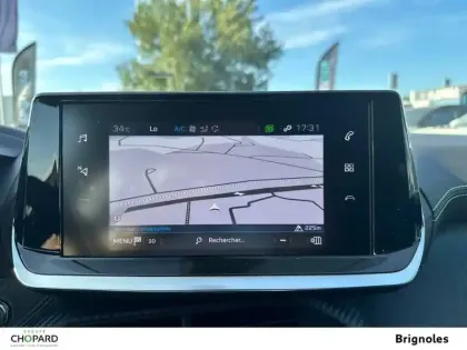 Photo 29 Peugeot 2008  PureTech 130 S&S BVM6