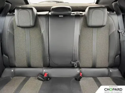 Photo 18 Peugeot 2008  PureTech 130 S&S BVM6