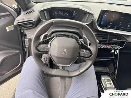 Photo 16 Peugeot 2008  PureTech 130 S&S EAT8