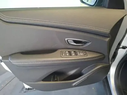 Photo 27 Renault Scenic  Blue dCi 120