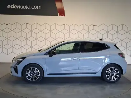 Photo 7 Renault Clio  E-Tech full hybrid 145 ch GSR2