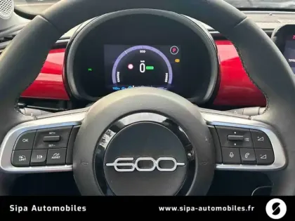 Photo 30 Fiat 600 e 54 kWh 156 ch