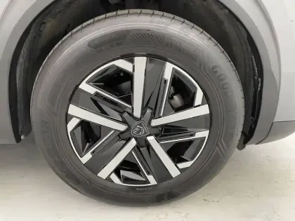 Photo 17 Peugeot 2008  PureTech 100 S&S BVM6