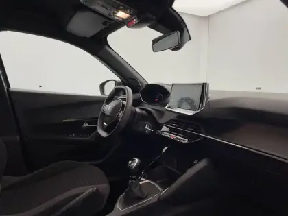Photo 25 Peugeot 2008  PureTech 100 S&S BVM6