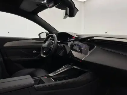 Photo 25 Peugeot 308  PureTech 130ch S&S EAT8