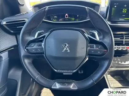 Photo 15 Peugeot 2008  PureTech 130 S&S EAT8