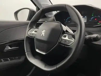 Photo 28 Peugeot 208  Electrique 50 kWh 136ch