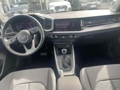 Photo 9 Audi A1 25 TFSI 95 ch S tronic 7 Design