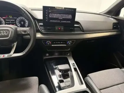 Photo 9 Audi Q5 50 TFSIe 299 S tronic 7 Quattro S line