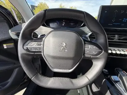 Photo 14 Peugeot 5008  1.5 BlueHDi 130ch S&S Allure Pack EAT8