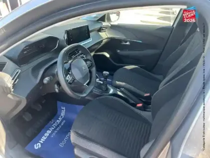 Photo 14 Peugeot 208  1.2 PureTech 100ch S&S Style