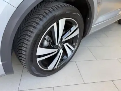 Photo 11 Volkswagen T-roc  1.5 TSI EVO 150ch R-Line DSG7