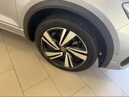 Photo 6 Volkswagen T-roc  1.5 TSI EVO 150ch R-Line DSG7