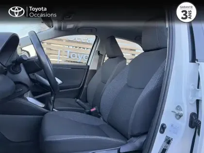 Photo 10 Toyota Yaris  70 VVT-i Dynamic Business 5p MY22