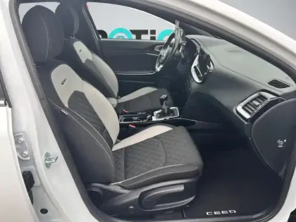Photo 14 Kia Ceed  1.0 T-GDI 120ch GT Line
