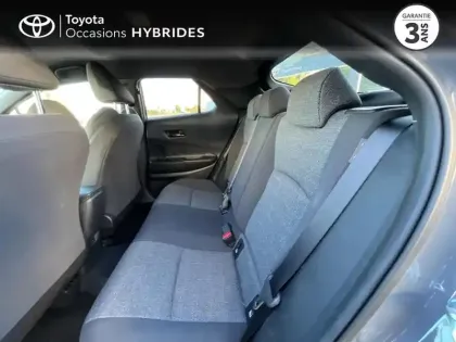 Photo 11 Toyota C-HR  2.0 Hybride Rechargeable 225ch Graphic MY26