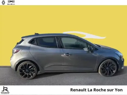 Photo 12 Renault Clio  1.6 E-Tech 145ch full hybrid esprit Alpine - 24