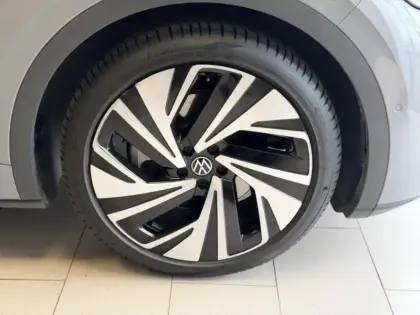 Photo 7 Volkswagen ID.5  204ch Pro Performance 77 kWh