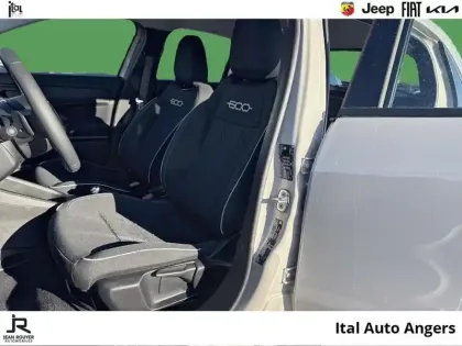 Photo 8 Fiat 600  1.2 Hybrid Turbo 110ch Pop eDCT6